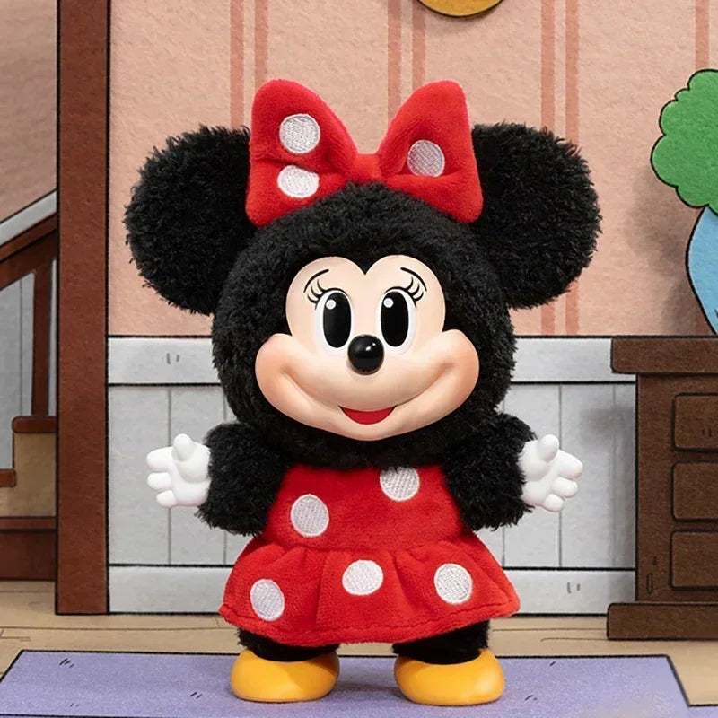Minnie keychain figure